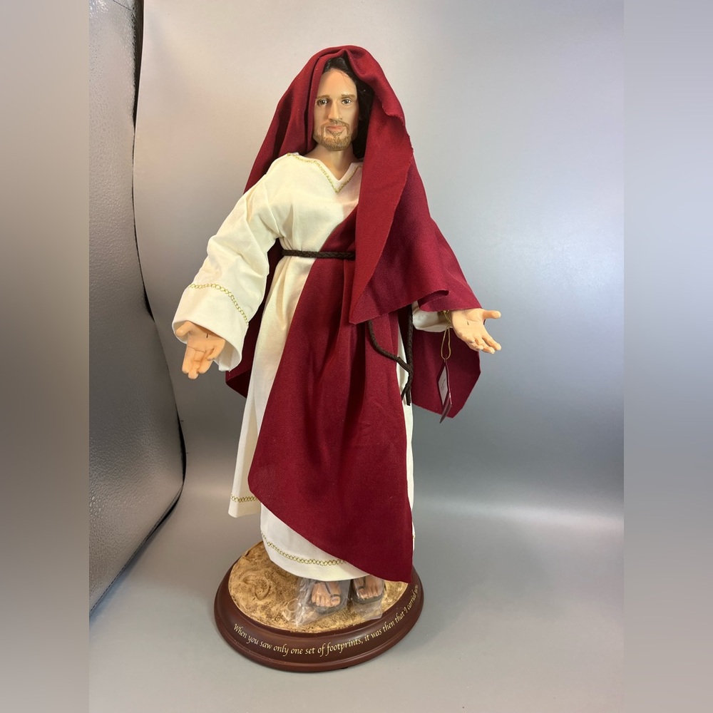The Ashton-Drake Galleries Jesus Sculpture - Footprints in the Sand Poem 17"